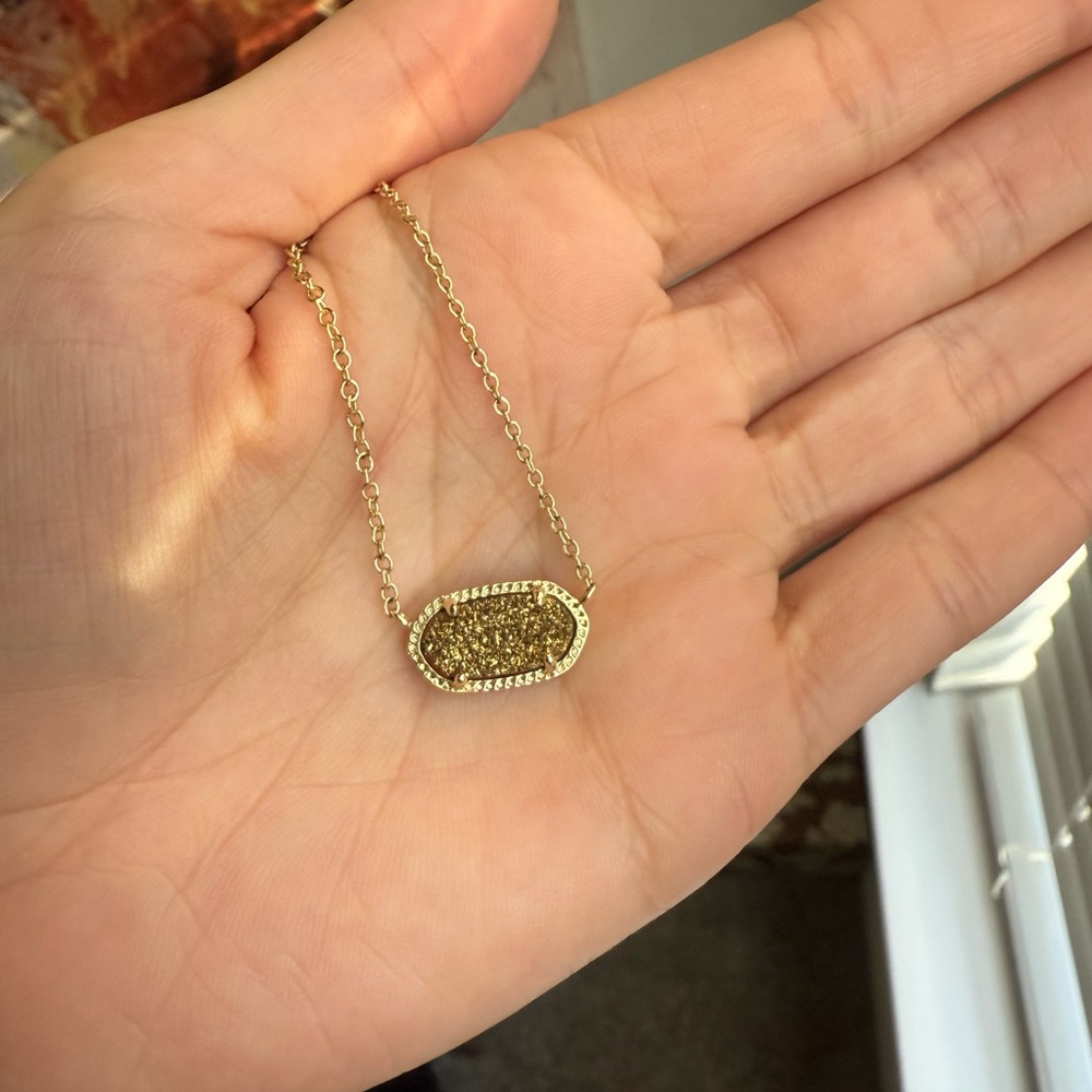 Elegant Gold Pendant Necklace Kendra Scott